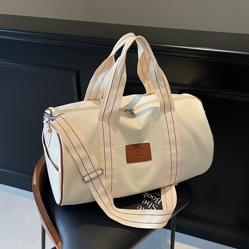 Trendy casual hand-held travel bag for men and women, 2025 new style for going out, large-capacity sports, swimming and fitness bag full figure
