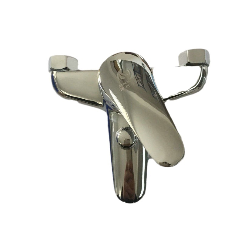 Factory wholesale faucets, wholesale three-in-one bathtub faucets, zinc alloy three-in-one shower faucets Item Picture