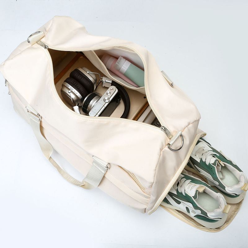 New cross-border collapsible handle luggage bag, large-capacity short-distance dry and wet separation portable travel bag, yoga bag Application Scenario