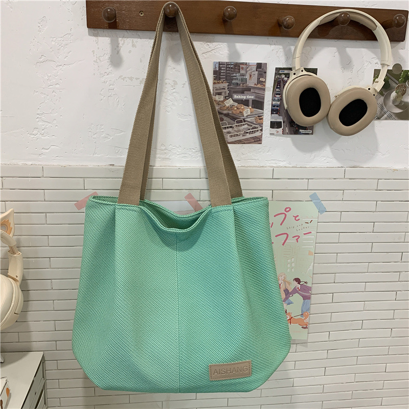 New large-capacity simple handbag, fashionable crossbody bag, popular shopping bag for shopping, trendy casual bag for women full figure
