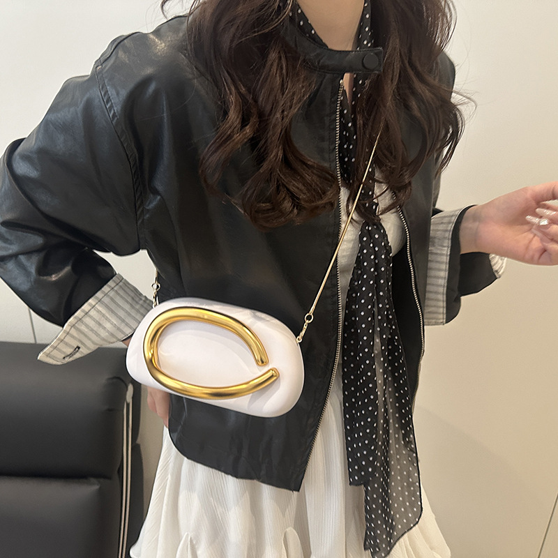 2025 New European and American trend round box hand-held dinner bag mini small bag, retro metal handle single-shoulder crossbody bag Specification drawing