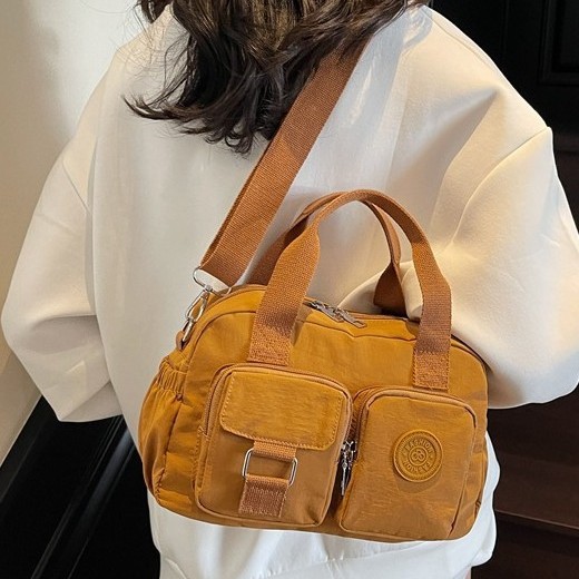Spring/Summer New 2025 Fashionable, versatile, casual and simple nylon fabric hand-held multi-pocket workwear-style single-shoulder crossbody bag details Picture