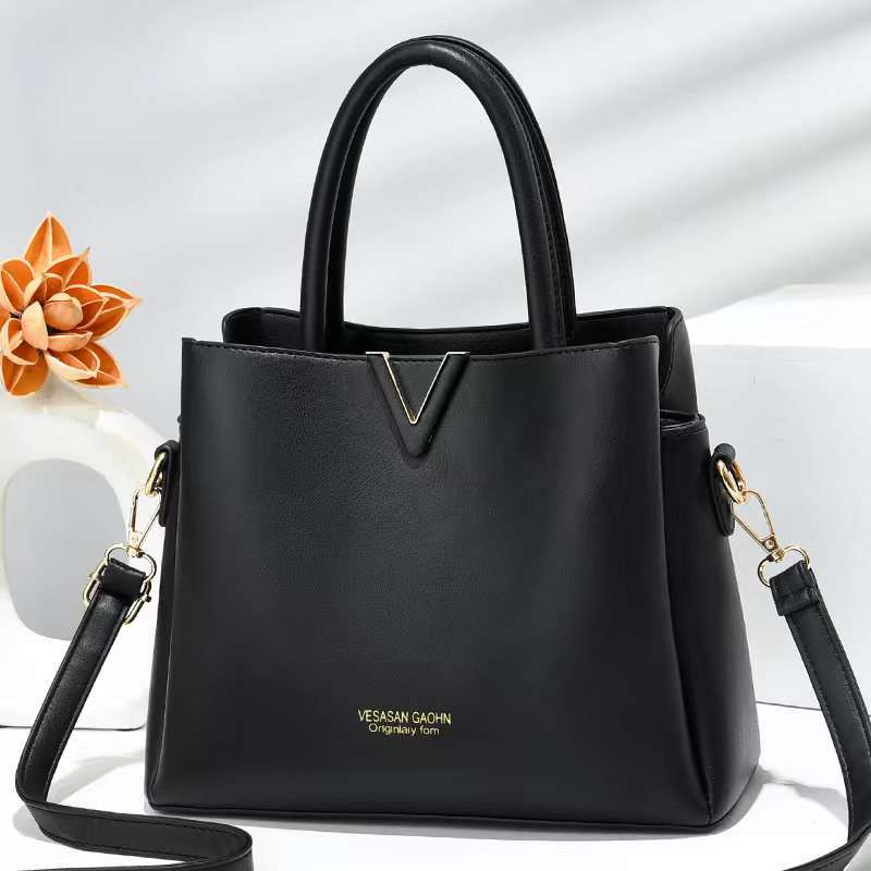 New 2022 all-season versatile crossbody bag for women, a fashionable single-shoulder bag for women, a simple handbag, and an export bag for women details Picture