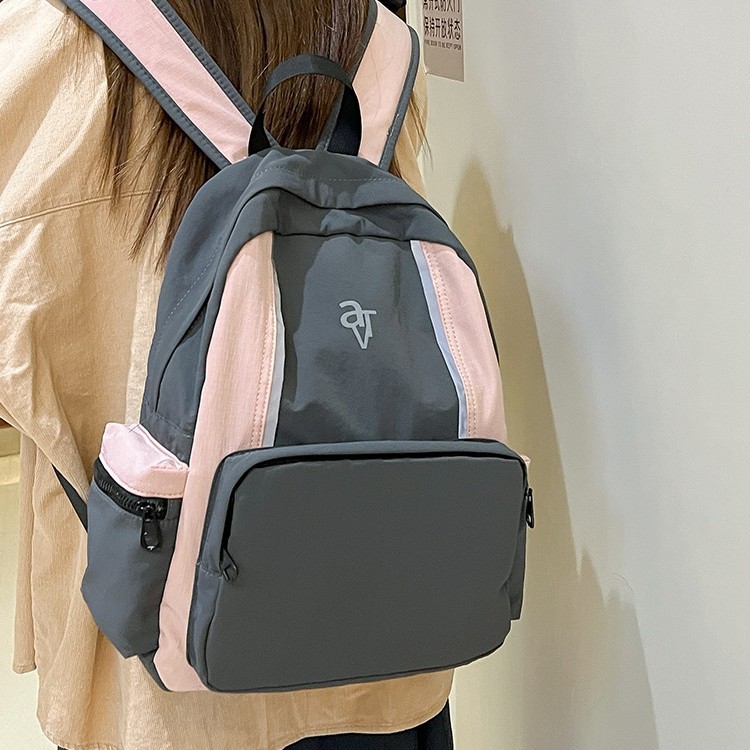 Outdoor travel and mountaineering backpack for women, 2024 new lightweight and large-capacity travel backpack, student color-blocking schoolbag Specification drawing