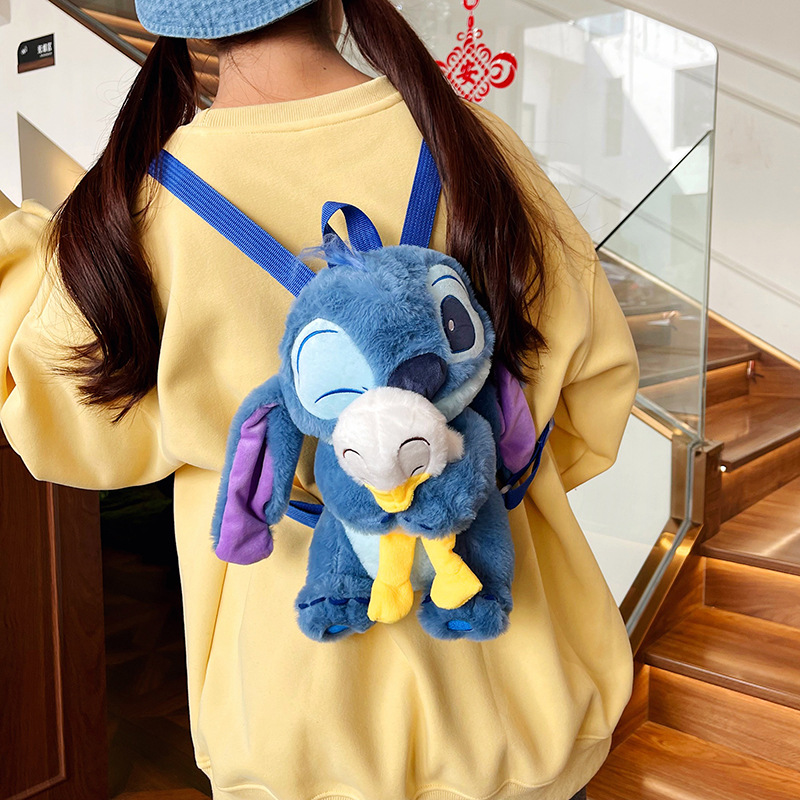Cute cartoon duckling backpack 2025 New style personalized plush backpack, a heartwarming birthday gift for girls Application Scenario