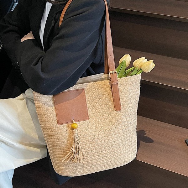 Summer woven bags, women's underarm bags, fashionable and simple hand-held straw woven bags, single-shoulder bags, large-capacity casual tote bags full figure