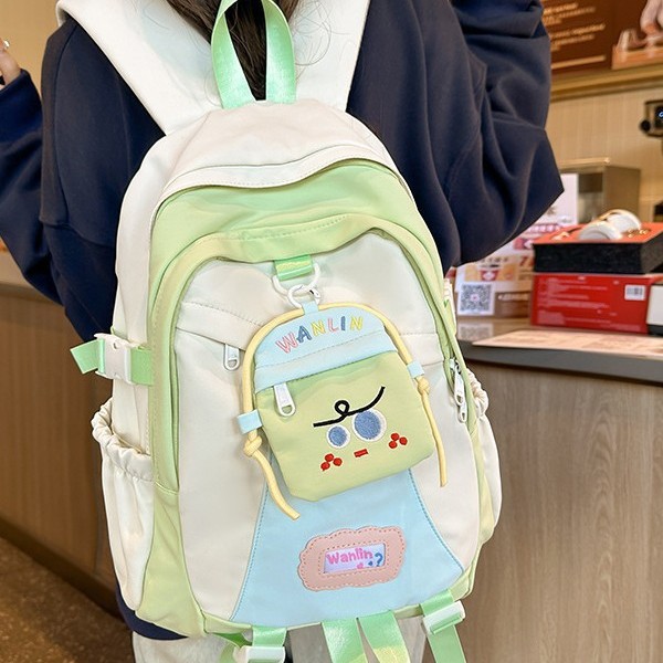Cute schoolbag, universal for Japan and South Korea, double-back, lightweight, versatile, fashionable and fresh backpack, a cartoon color-blocking backpack for women full figure
