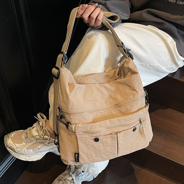 Nylon fabric multi-layer zipper single-shoulder crossbody bag, Korean style versatile and two-in-one, workwear-style motorcycle bag, casual sports bag for women Specification drawing