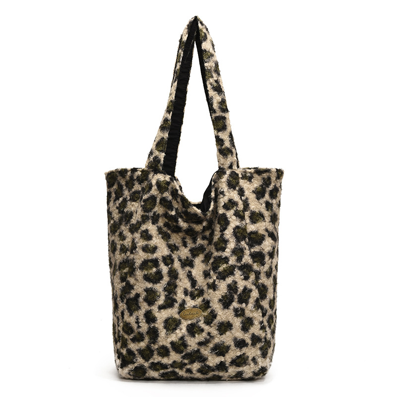 2024 Autumn/Winter retro new leopard print casual fur Korean ins style double-sided backpack large capacity single-shoulder tote bag Item Picture