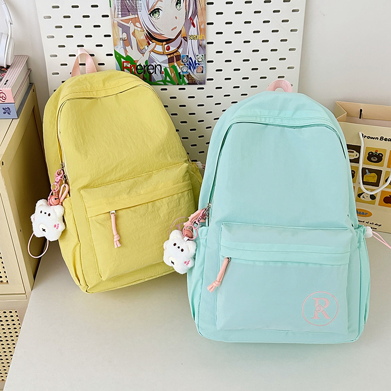 Niche schoolbags for commuting, junior high school students, senior high school students, college students, Instagram minimalist backpacks, large-capacity fresh backpacks full figure