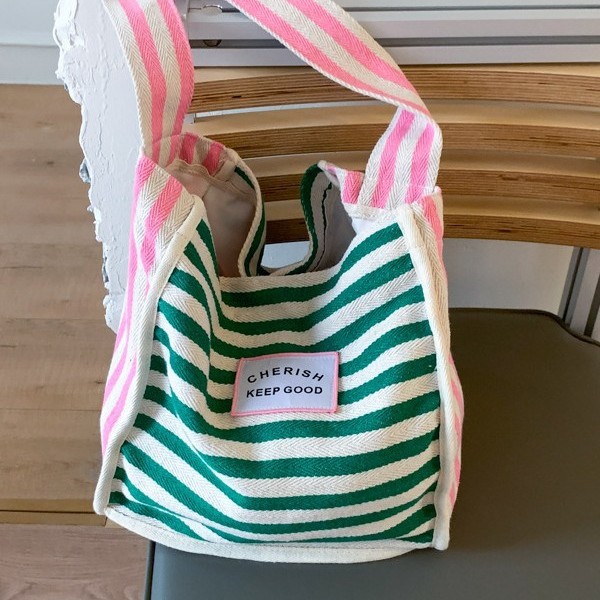Fashionable striped color-blocking bag, new spring trendy, casual and versatile, large-capacity single-shoulder bag, striped canvas bag Specification drawing