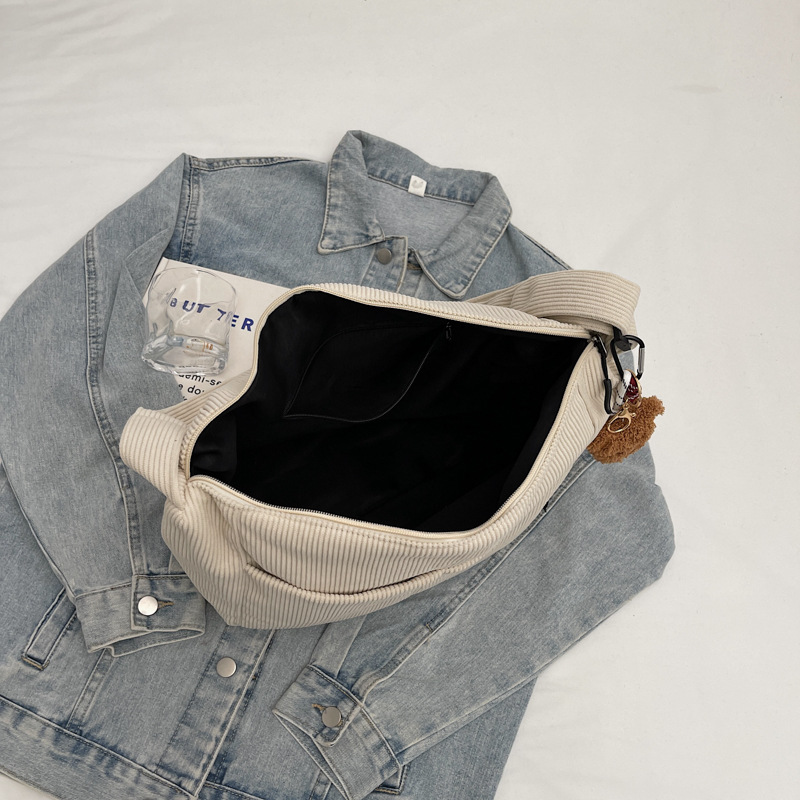 Corduroy large-capacity bag for women, new autumn/winter 2024 single-shoulder bag, soft surface, casual and commuting, stylish crossbody large bag Specification drawing
