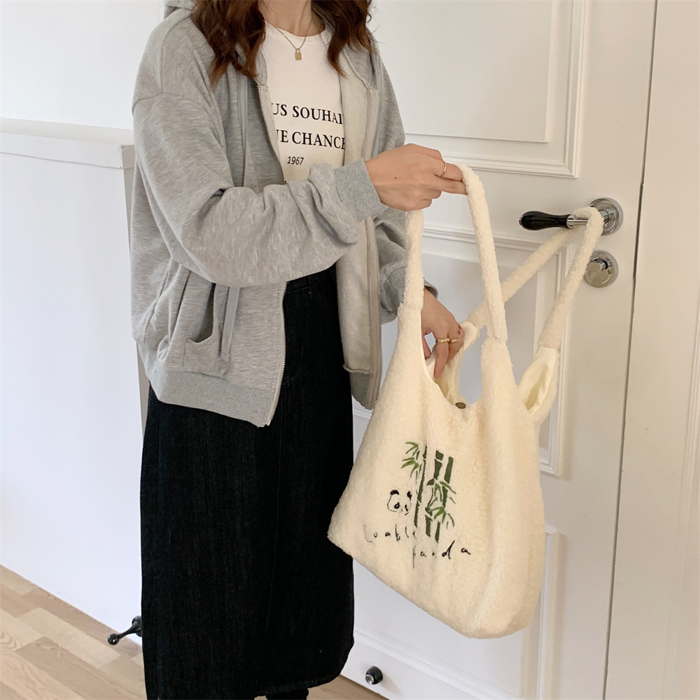110101 Winter plush embroidered vest bag, large capacity single-shoulder bag, simple and cute little panda hand-held bag full figure