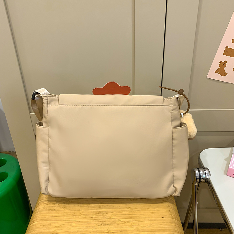 Cute cartoon, high appearance level single-shoulder bag, Japanese sweet and soft girl, versatile student crossbody bag, cute and funny postman bag Specification drawing