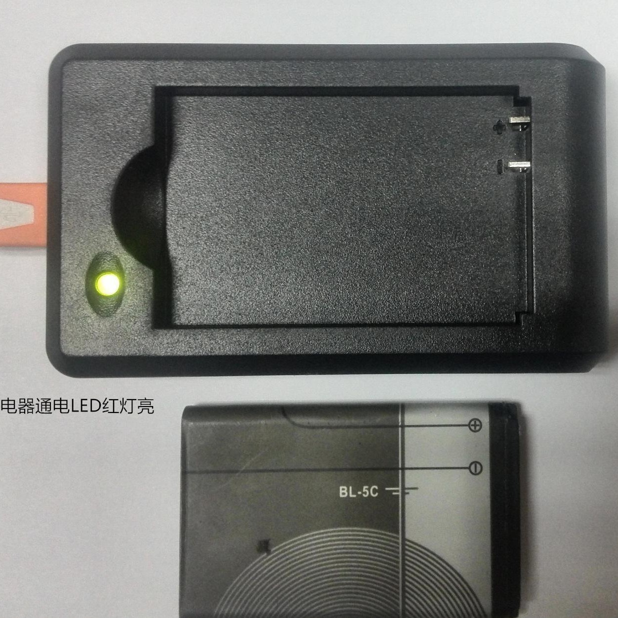 The usb universal socket charger is suitable for Noki batteries of all models, including 5B, 5C, 4C, 4L and 5B universal sockets details Picture