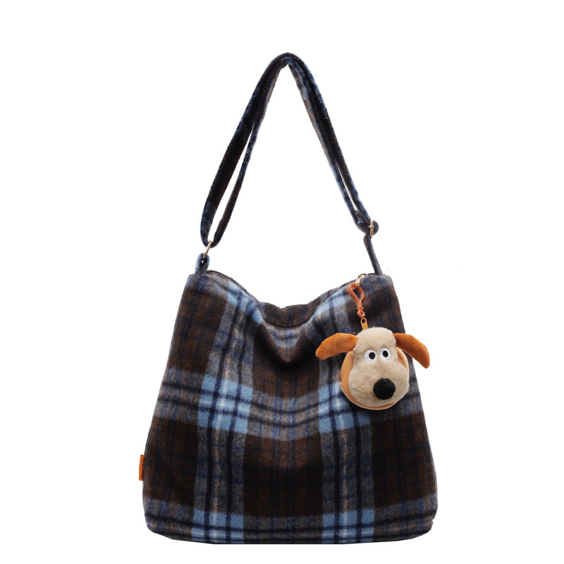 New autumn and winter Korean ins laid-back style tote bag for women 2024, trendy woolen retro trend large-capacity single-shoulder bag Item Picture