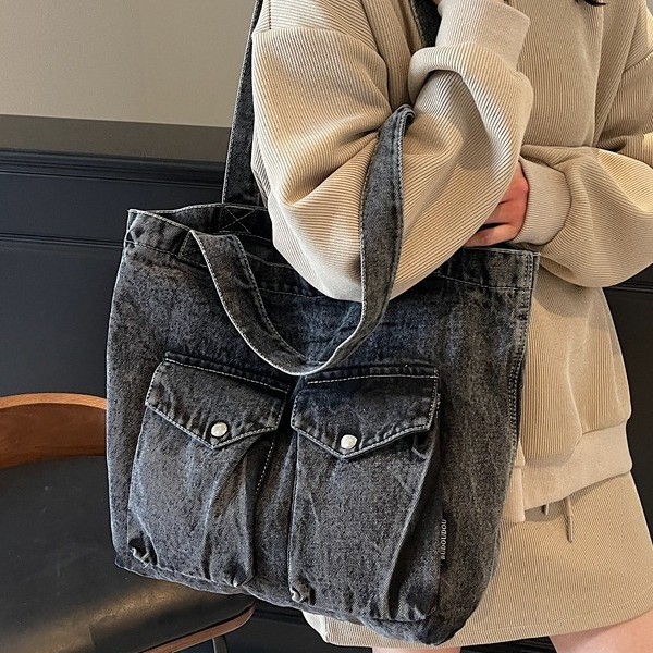 Denim crossbody bag for men, 2025 new style, cool and trendy student wear, large capacity, simple forest-themed casual single-shoulder bag for women details Picture