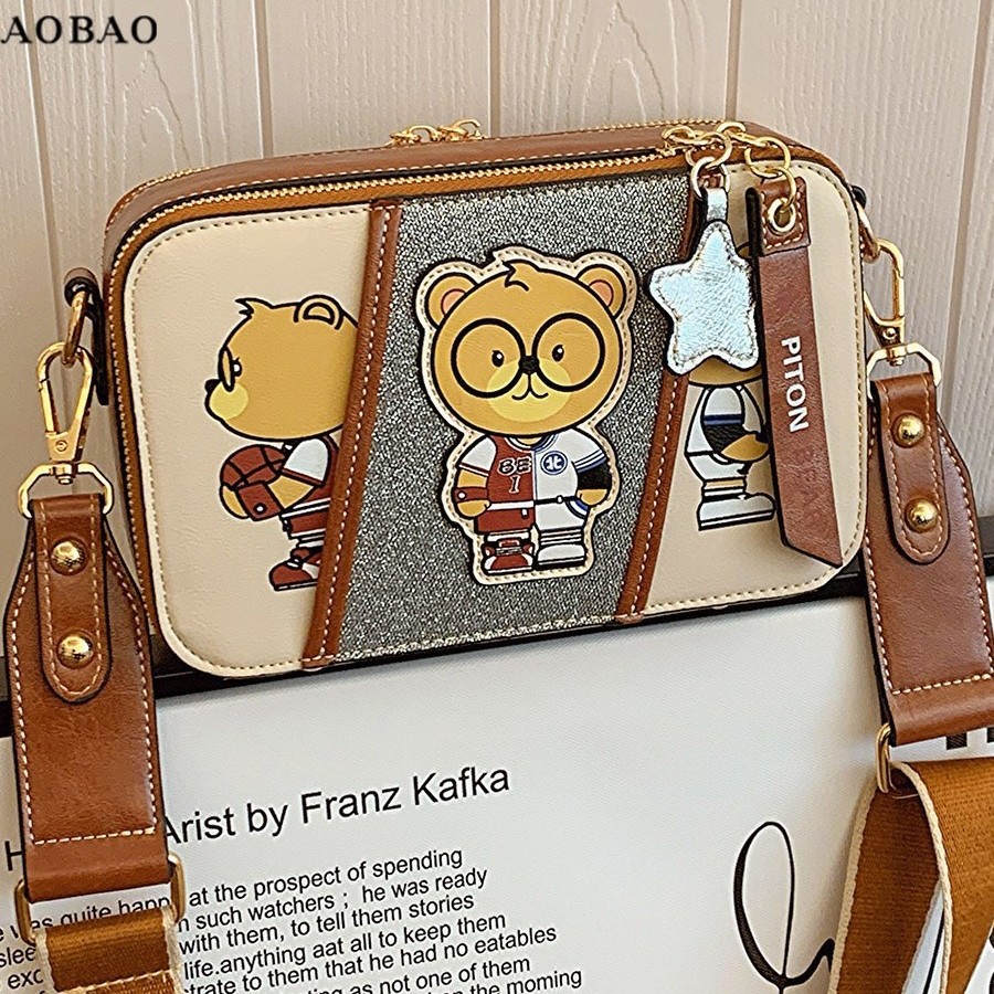 Spring 2025 new women's small square bag, box bag, cartoon bear, fashionable color-blocking women's bag, commuter single-shoulder crossbody bag details Picture