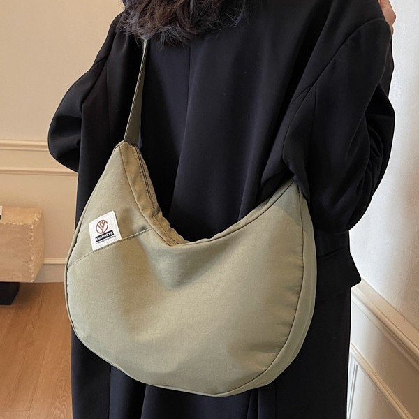 New casual single-shoulder bag, cross-border, cool and versatile, high appearance level crossbody bag, simple and fashionable for women, Japanese-style dumpling bag full figure