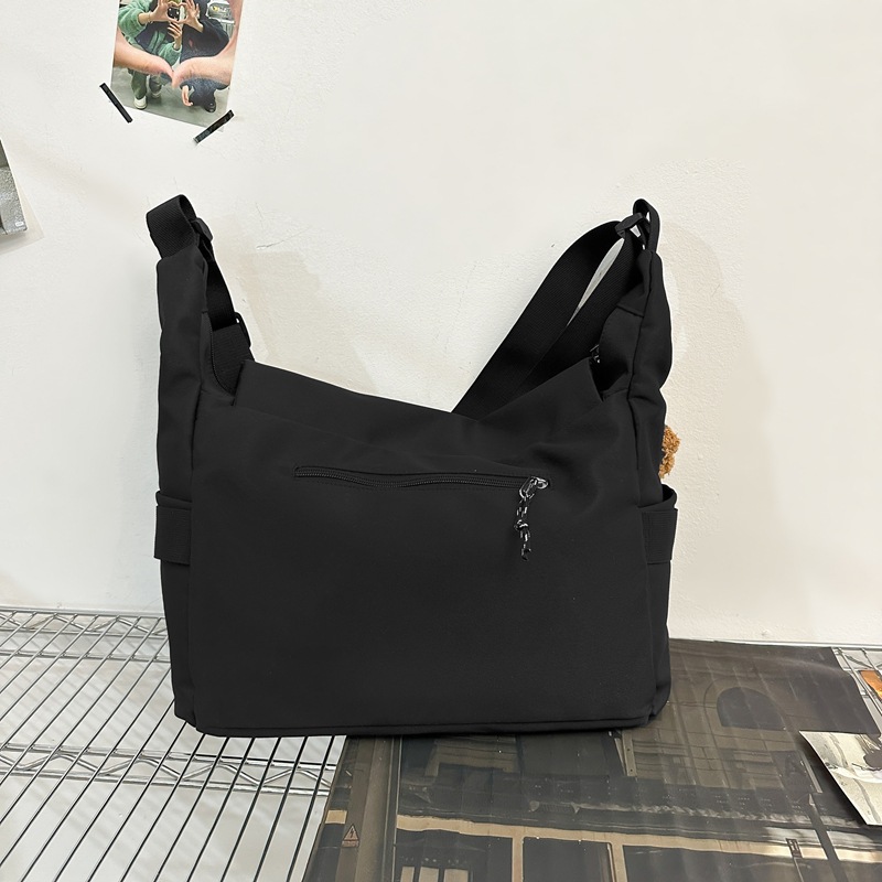 Men's crossbody bag, Korean style Instagram workwear, cool and trendy. College student couple's casual single-shoulder bag, trendy brand commuter messenger bag Specification drawing