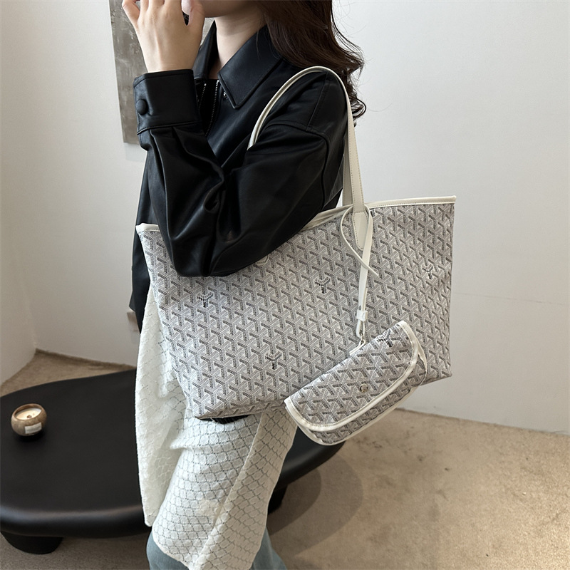 2024 Casual Autumn Women's niche design single-shoulder hand-carry shopping bag with large capacity crossbody women's tote bag details Picture