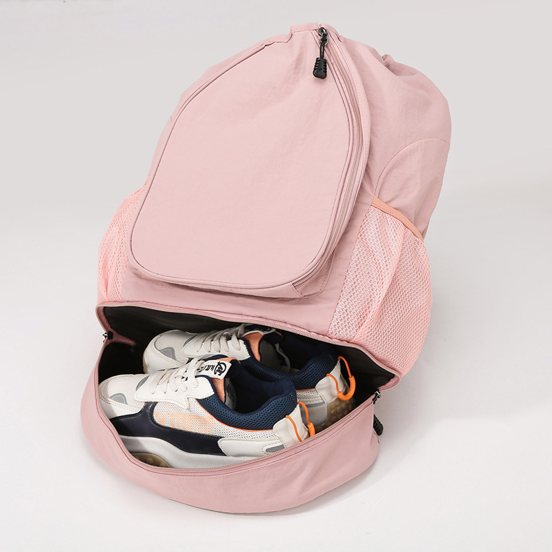 Drawstring pocket badminton backpack, large-capacity sports water-resistant storage bag, multi-functional drawstring hand-held tennis bag details Picture