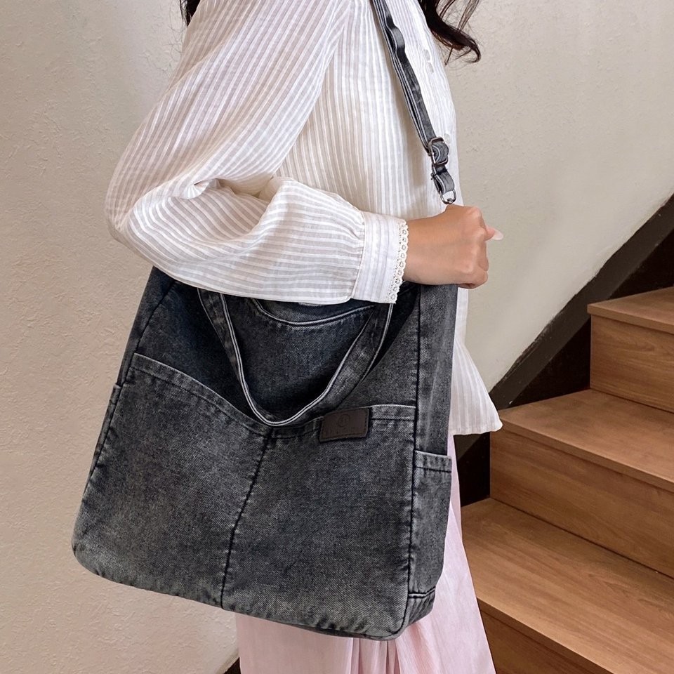 New large-capacity casual bag, women's trendy denim flash tote bag, solid color, lightweight, waterproof, multi-purpose backpack details Picture