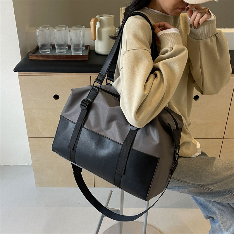 New fashionable single-shoulder crossbody fitness bag for men and women, large-capacity lightweight handbag, Oxford fabric short travel bag details Picture