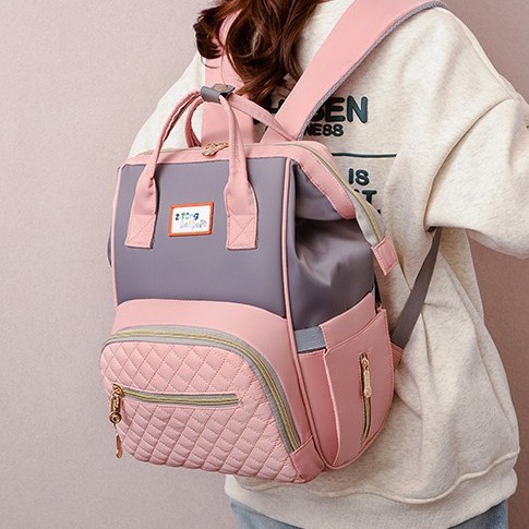 The new 2024 autumn and winter multi-functional large-capacity double-shoulder mummy bag for young mothers is convenient for going out and a mother and baby backpack Application Scenario