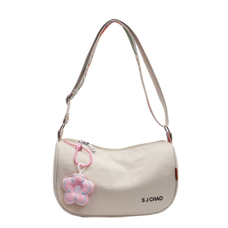 Casual crossbody large-capacity bag for women, 2024 new style shoulder strap fashionable underarm bag, trendy and versatile single-shoulder bag Item Picture