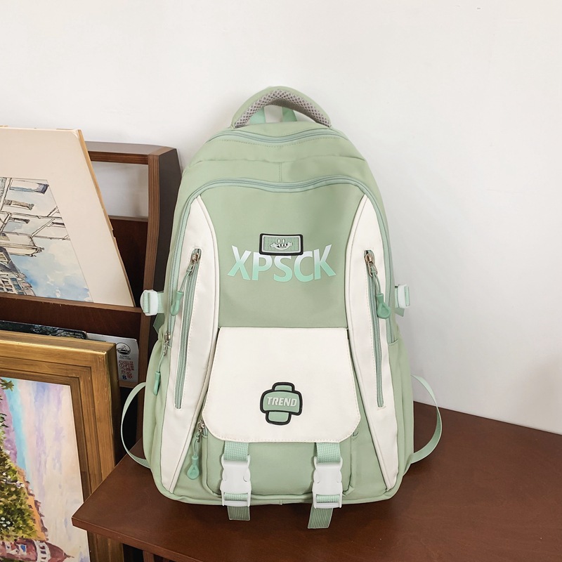 A lightweight and versatile college student backpack, a large-capacity, trendy letter design backpack for women, and a couple's casual backpack for going out Specification drawing