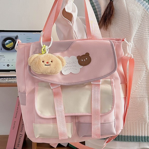 New cartoon pattern cute and fashionable girls' bags, simple backpacks, backpacks, student schoolbags, fresh after-school bags Application Scenario