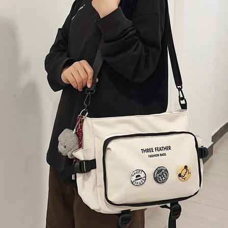 Multi-functional Japanese-style student large-capacity single-shoulder crossbody bag, lightweight unisex bag, couple bag, messenger bag details Picture