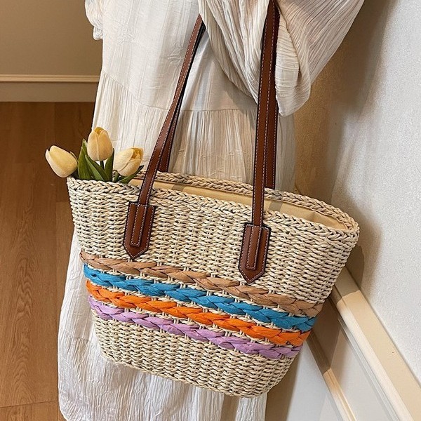Color-blocking straw-woven bag for women, large capacity 2025 new style, fashionable single-shoulder underarm bag, beach commuting tote bag, cross-border details Picture