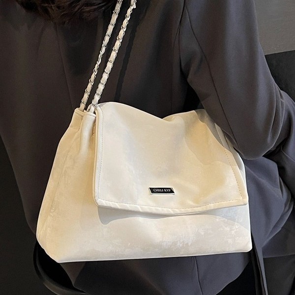 Cross-border bag, women's tote bag, large capacity, suitable for crossbody in spring and summer, 2025 new versatile chain single-shoulder bag for class full figure