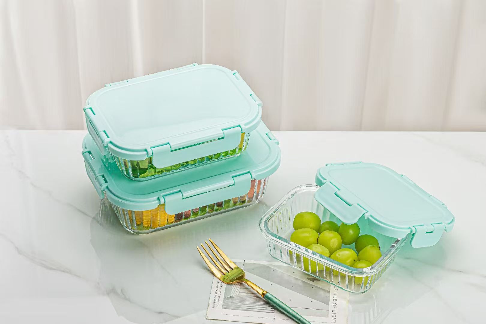 High borosilicate food storage box, glass food storage bowl, office worker lunch box, microwave oven and oven split type student lunch box Application Scenario