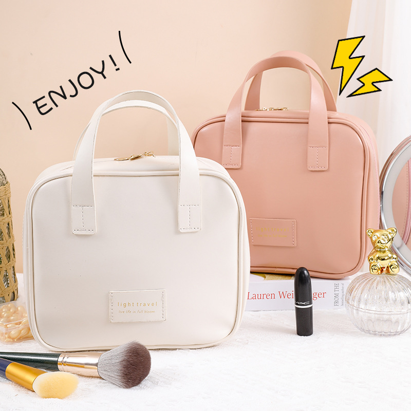A popular leather shell makeup bag with a high level of appearance, portable lipstick and makeup brush storage bag, and a large-capacity waterproof storage bag details Picture