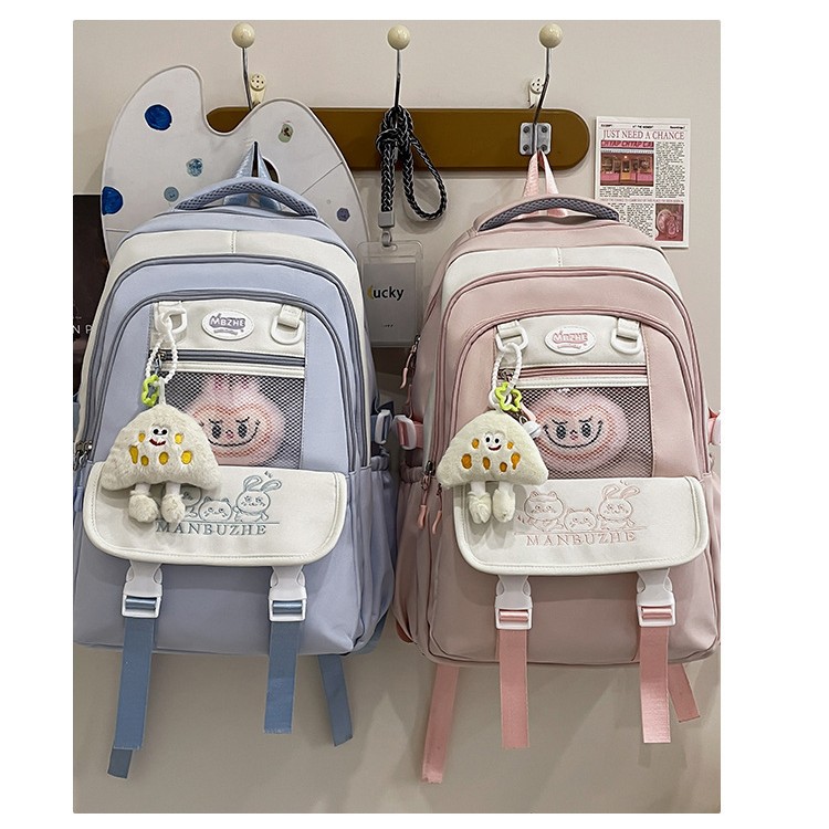 The new college-style transparent and fresh color-blocking schoolbag is a multi-layered lightweight backpack for primary and secondary school students, featuring cartoon classes full figure