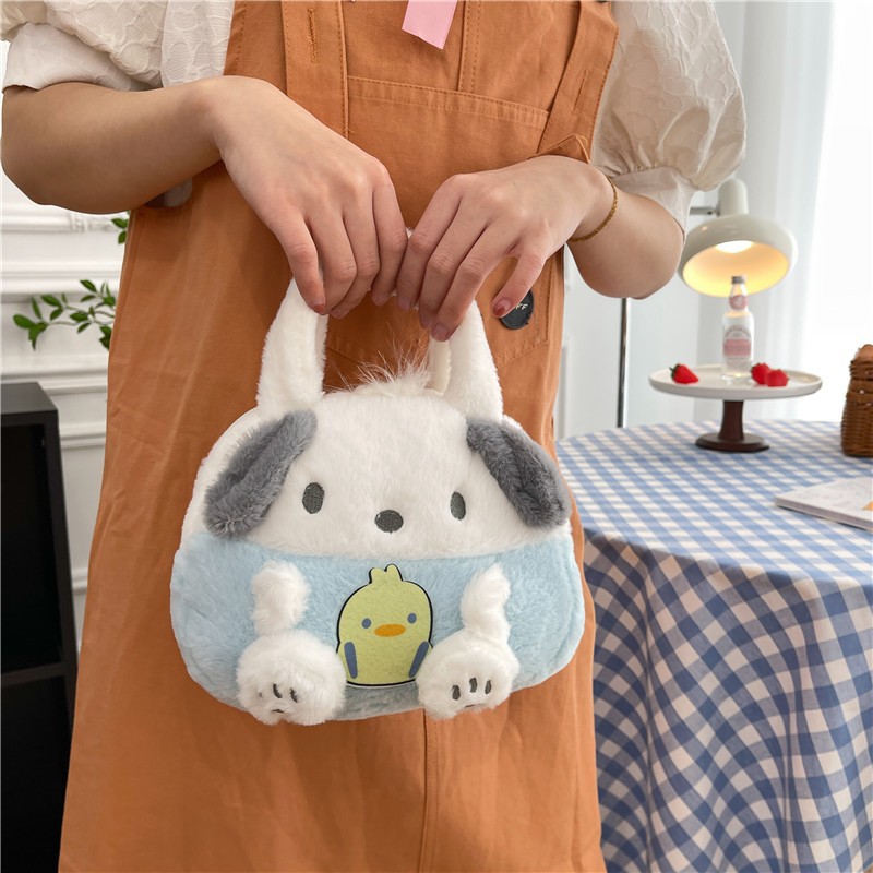 New plush toy, claw machine, doll bag, strawberry bear handbag, cinnamon dog doll, cartoon girl hand-held Specification drawing