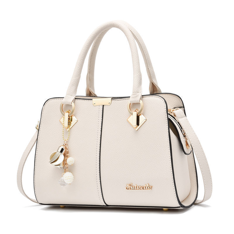 The 2022 new trendy single-shoulder crossbody bag is fashionable and versatile. It's a large-capacity bag for middle-aged women, mom bags and women's bags details Picture