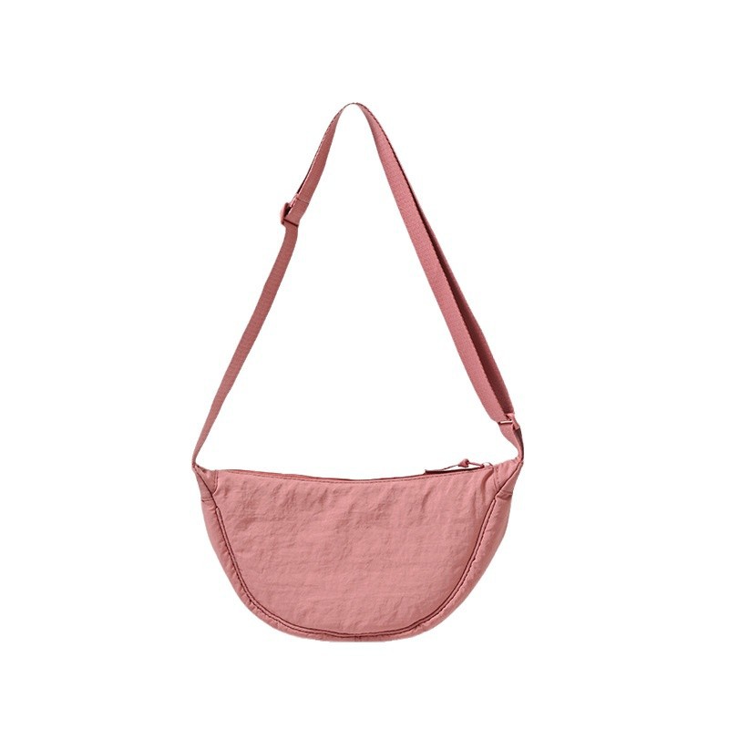 The new 2024 autumn/winter collection features a lightweight and versatile crescent-shaped bag, a large-capacity solid-color single-shoulder crossbody bag, and a fashionable dumpling bag Item Picture