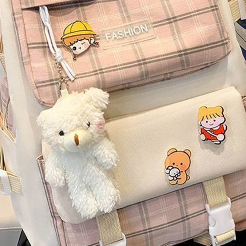 The schoolbag pendant is only used as a schoolbag accessory full figure