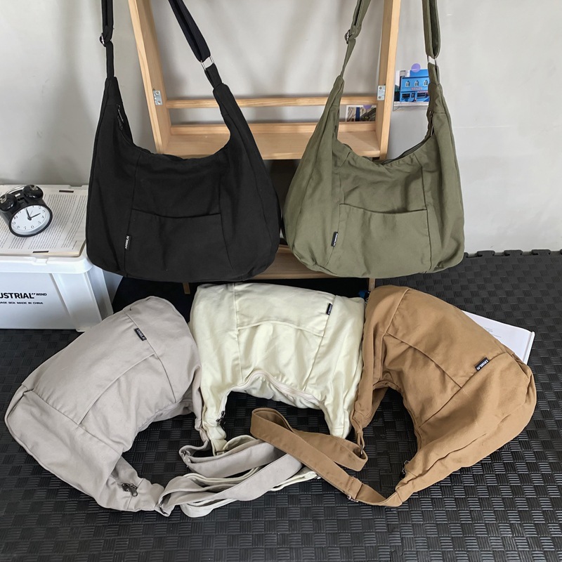 Large-capacity washed canvas bag, pleated casual crossbody bag, Japanese-style simple commuting single-shoulder bag, casual tote bag Specification drawing