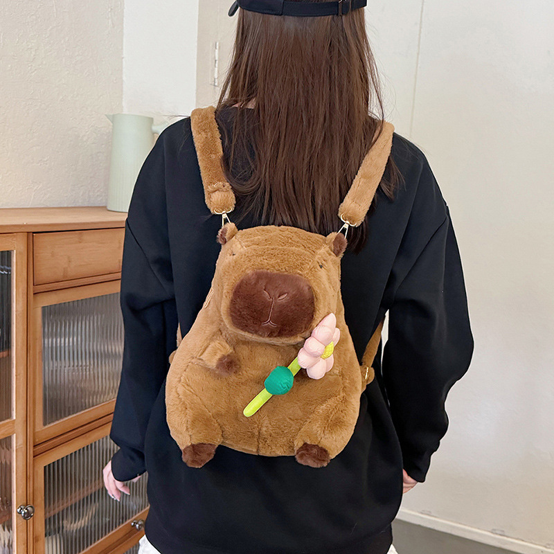 Wholesale of Capibara plush bags, double backpacks, children's capybara bags, cute animal dolls, backpacks and cartoon figurines Application Scenario