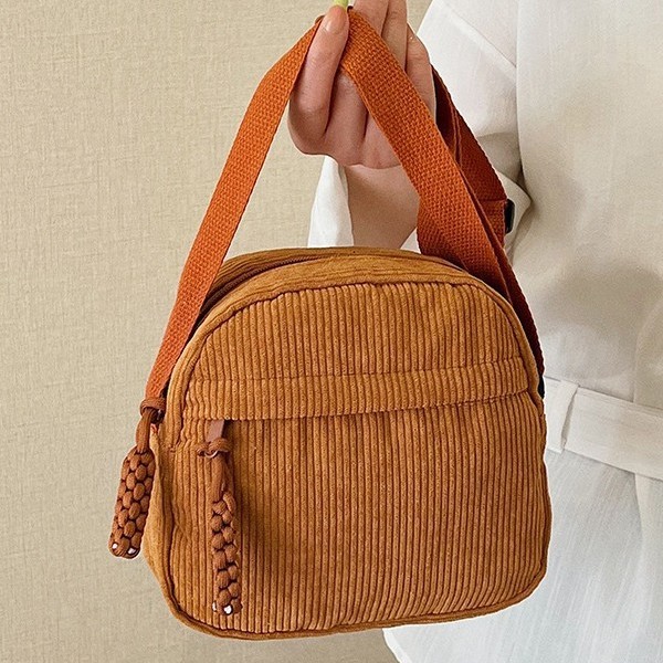 Corduroy fashionable solid color single-shoulder crossbody bag for women, new style for early spring 2025, versatile ins casual bag for women details Picture