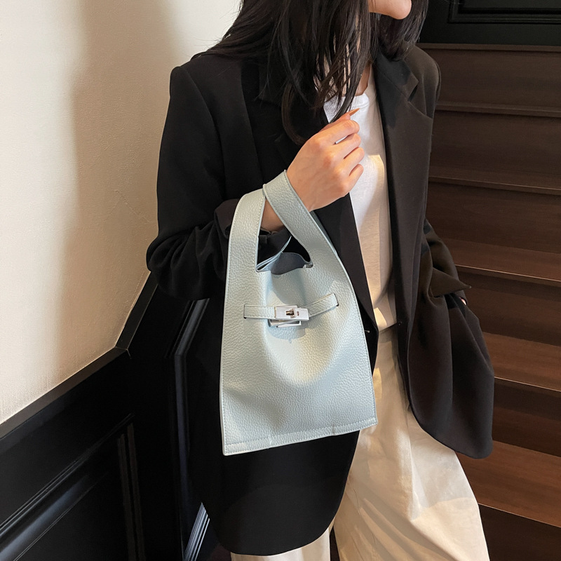 Korean version lychee pattern hand-held Kelly bag 2025 new style exquisite and fashionable single-shoulder backpack solid color simple crossbody bag details Picture