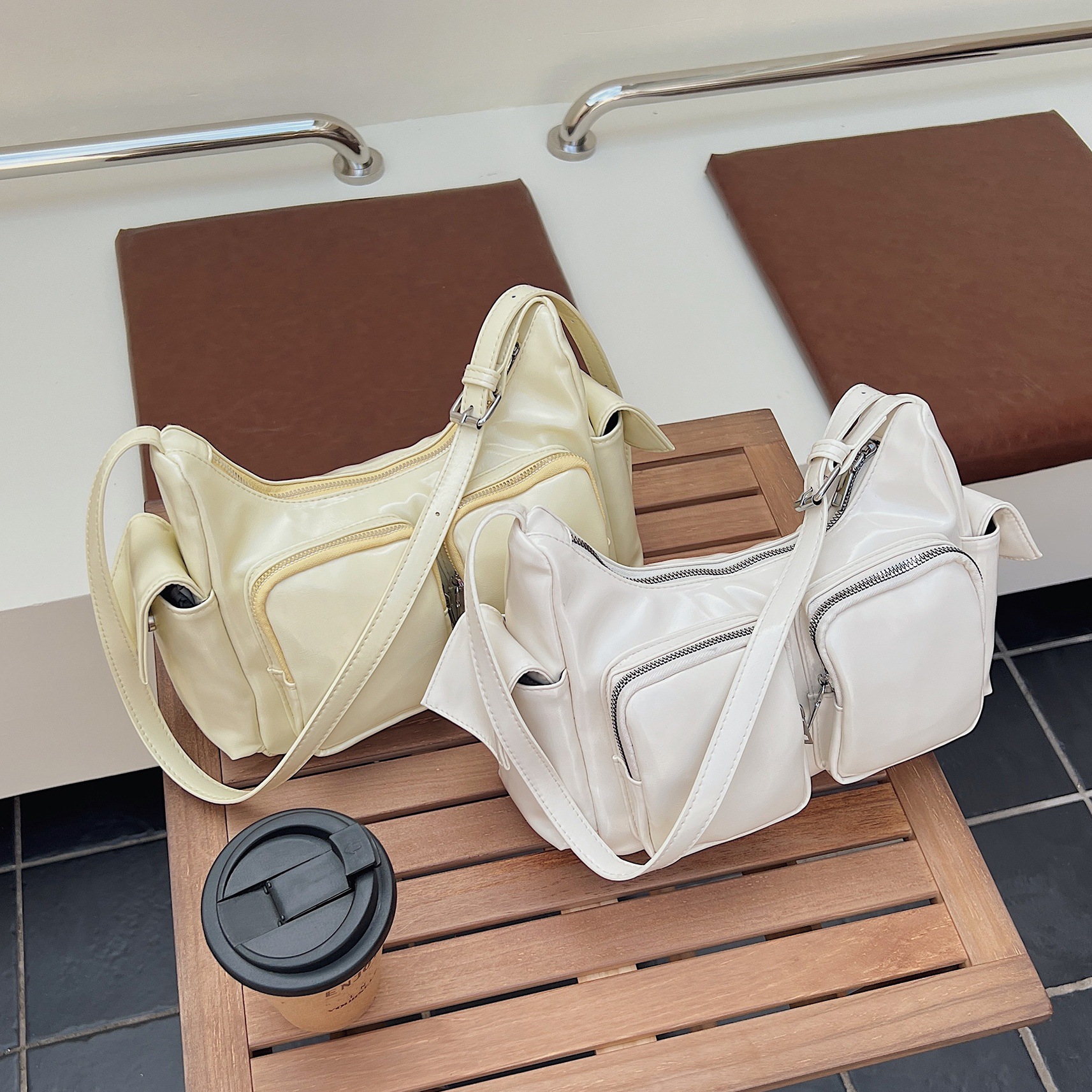 A niche design, Korean style, stylish and chic 2025 new texture, casual, multi-pocket, single-shoulder, underarm tote bag for women full figure
