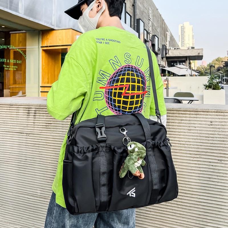 Short-distance travel bags, fashionable crossbody bags, men's outdoor sports trends, large-capacity tote bags, lightweight hand-held luggage bags full figure