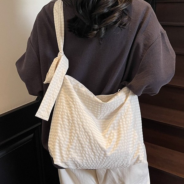 New fashionable Korean-style bags for women, large-capacity checkered trendy and versatile single-shoulder bags, tote bags for work and commuting, crossbody bags Specification drawing