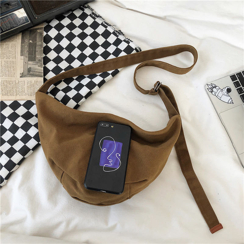 Canvas bag for women, 2021 new style Korean version Japanese Harajuku dumpling bag, trendy Instagram influencers, single-shoulder crossbody small bag Specification drawing